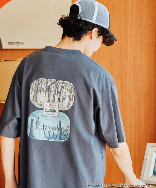 niko and…（ニコアンド） tシャツ 「STRANGER THINGS」コラボ プリント