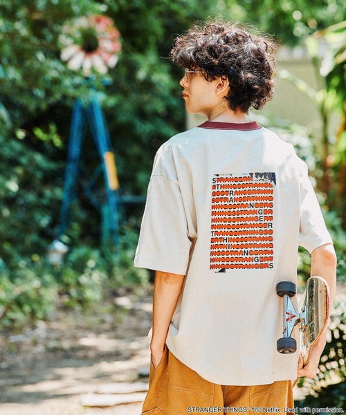 niko and… tシャツ 「STRANGER THINGS」コラボ プリントTシャツ