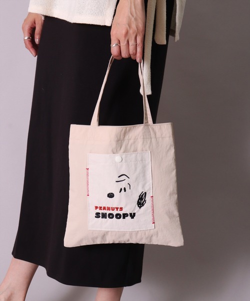 SNOOPY　アテセン　トートバッグ　BERTHAS-02 黒　新品未使用 PEANUTS トートバッグ (ACT)「PEANUTS」フェイス 刺繍 ナイロン ミニ