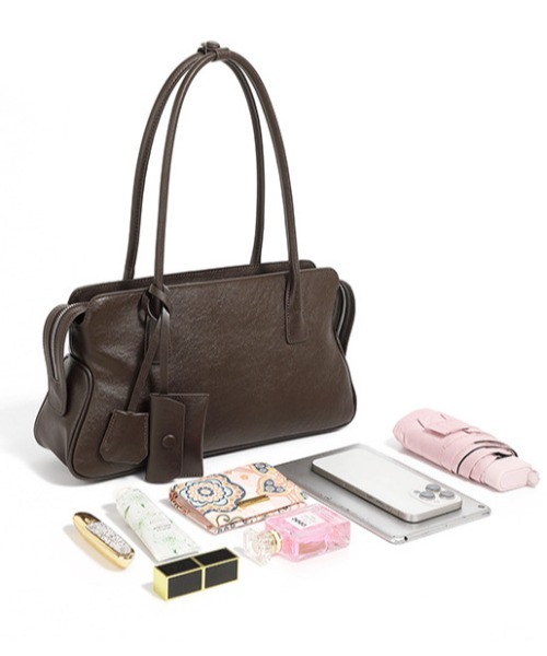 niinaページ ショルダーバッグ バッグ 「 NiiNa / ニーナ 」高品質牛革横長