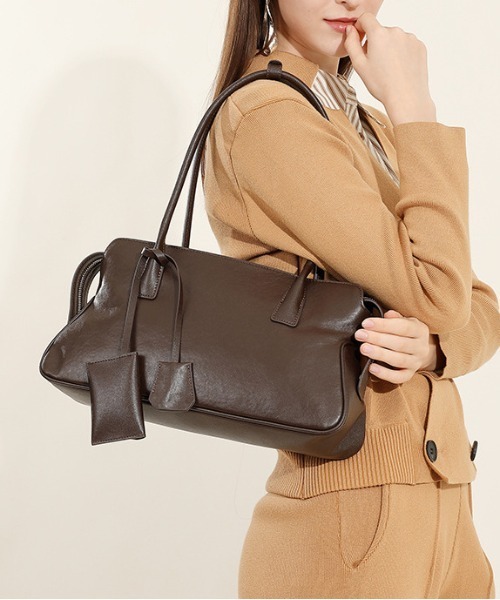 ショルダーバッグ バッグ 「 NiiNa / ニーナ 」高品質牛革横長