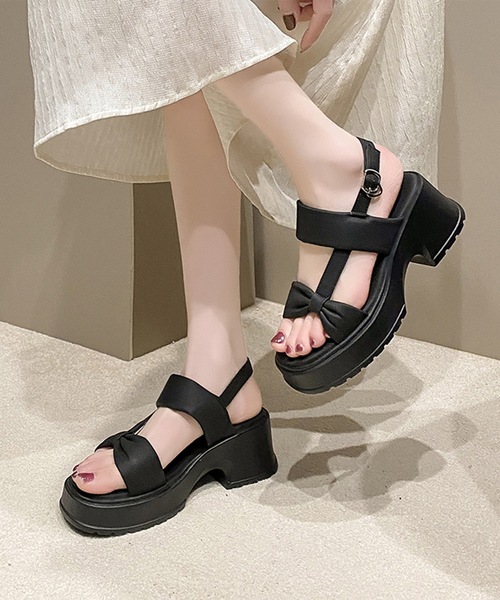 ◉未使用◉le♡babe レバーべ ラメ バックストラップサンダル ◉未使用◉le♡babe レバーべ ラメ バックストラップサンダル