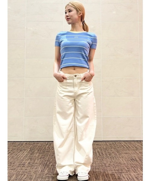 新品未使用PLAVE why？クロップトップTシャツMサイズ CHARMING THEY ARE!】クロップドTシャツ（カットソー/Tシャツ