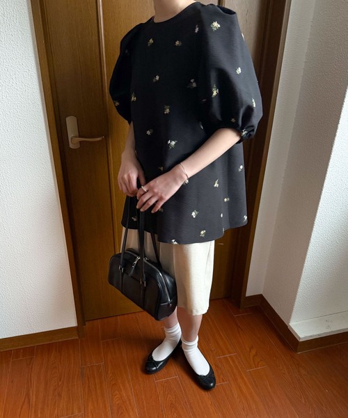 URBAN RESEARCH DOORS ブラウス シャツ パフスリーブ刺繍
