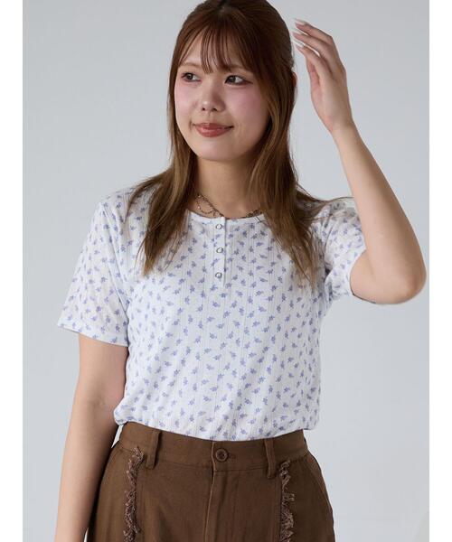 ehka sopo（エヘカソポ） tシャツ 小花柄ヘンリーネックカットソー