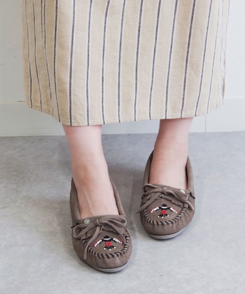 デッキシューズ モカシン MINNETONKA ミネトンカ / ビーズ刺繍 スエードモカシン THUNDERBIRD ANIMIKI サンダーバード