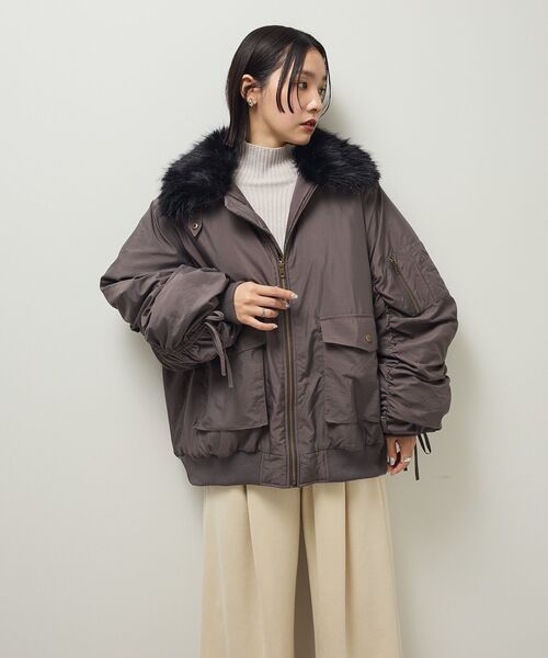 変形 奇天烈 オーバーサイズ ミリタリーコート ジャケット ブルゾン y2k Green Parks（グリーンパークス） ブルゾン アウター ・swing by ティ