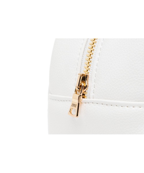 A BATHING APE（アベイシングエイプ） ポーチ QUILTED HEART MONOGRAM