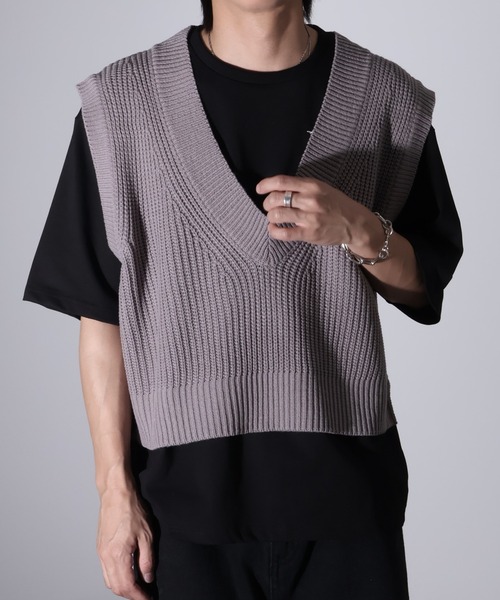 セーター ニット 「MADE IN KOREA」クロップド Vネックニットベスト