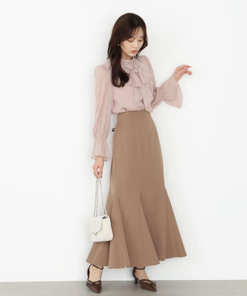 OHGA 新品未使用 ビックリボンブラウス カットソー OHGA ビッグリボンブラウス 新品タグ付きの通販 by DRESS｜ラクマ