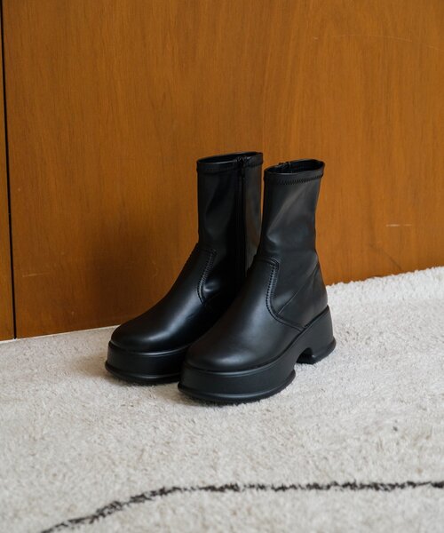 美品　ATP ATELIER COZZANA BOOTS ブーツ　黒　イタリア製 美品 ATP ATELIER COZZANA BOOTS ブーツ 黒 イタリア製