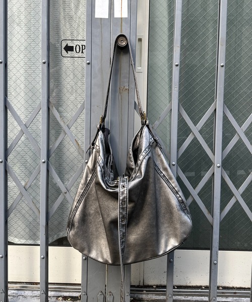 【完売品】seyto ヴィンテージライクビックショルダーバッグ シルバー 完売品】seyto ヴィンテージライクビックショルダーバッグ シルバー