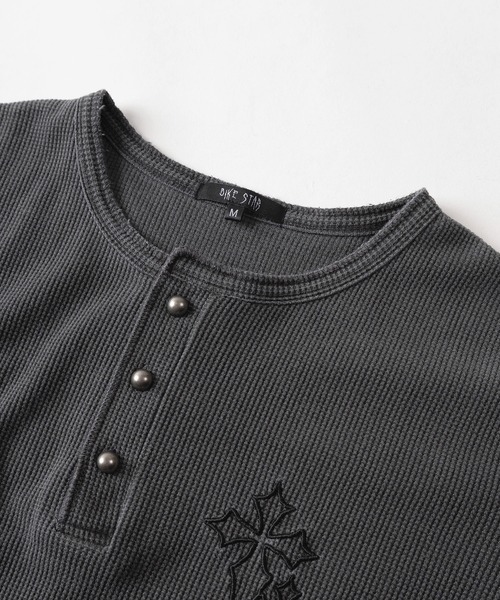 ヘンリーネック tシャツ 「82」ピグメント加工 クロスワンポイント