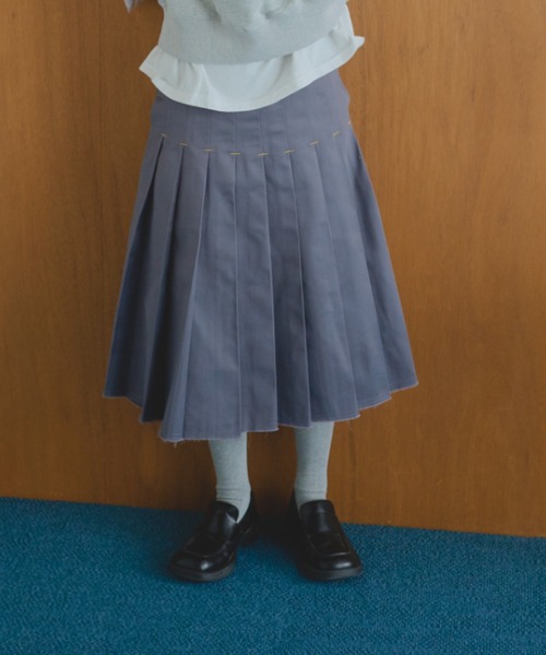 common gull products. スカート 街のチノプリーツスカート
