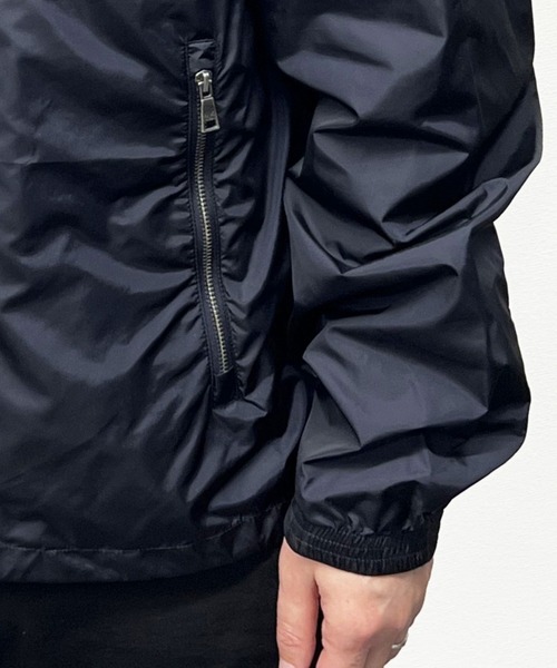ARMANI EXCHANGE マウンテンパーカー ウインドブレーカー