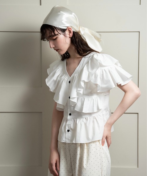 lawgy 2wayフリルフレンチスリーブブラウス Check white lawgy ブラウス シャツ 2way frill french sleeve blouse / 2way