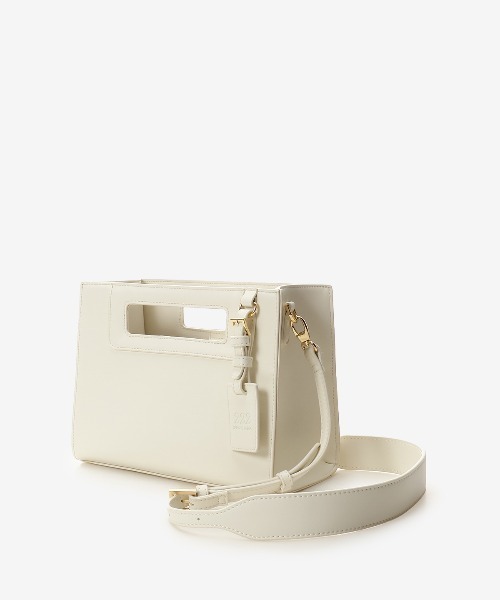 VALENTINO ヴァレンティノ ロックスタッズ クロスボディバッグ