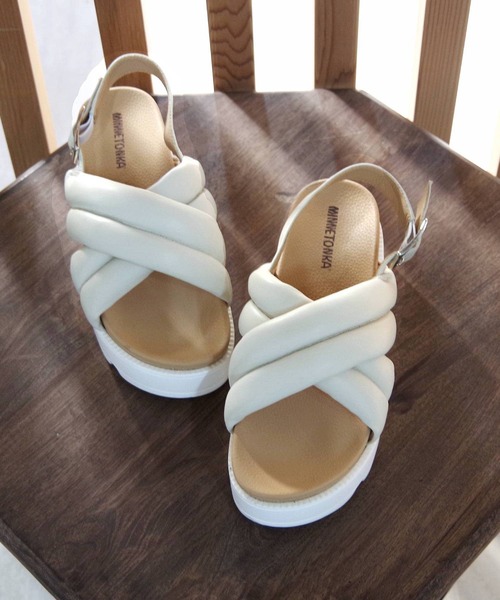 Minnetonka サンダル MINNETONKA ミネトンカ / パフィーサンダル
