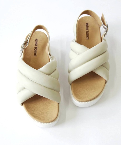 Minnetonka サンダル MINNETONKA ミネトンカ / パフィーサンダル