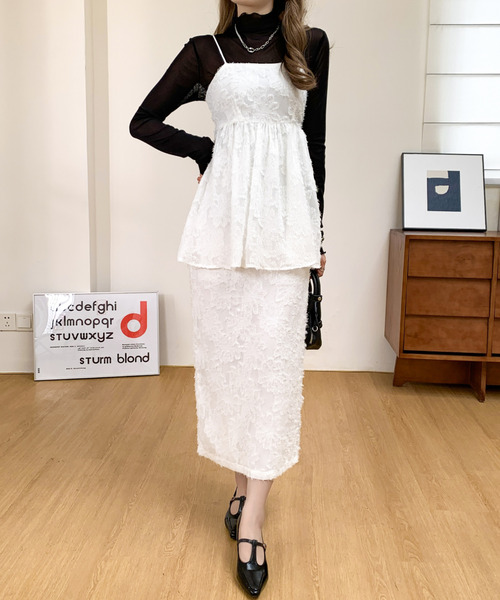 白ジャム4点セット未使用 emi+ セットアップ ジャガードププラムキャミ＋スカートセットアップ