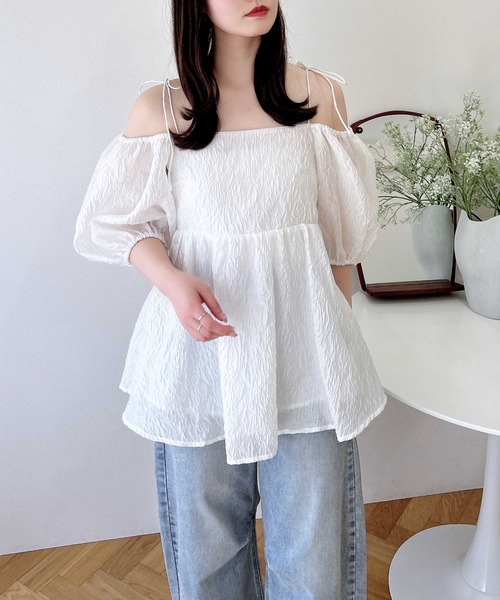 シーニュ cygne オフショルジャガードブラウス Daniele　ベージュ シーニュ cygne オフショルジャガードブラウス Daniele ベージュ