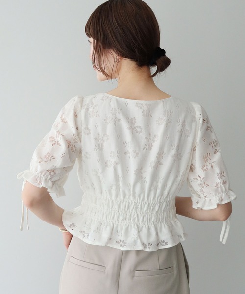 earth music&ecology ブラウス　花柄　白　ホワイト　F earth music&ecology ブラウス シャツ 透かし花柄ブラウス