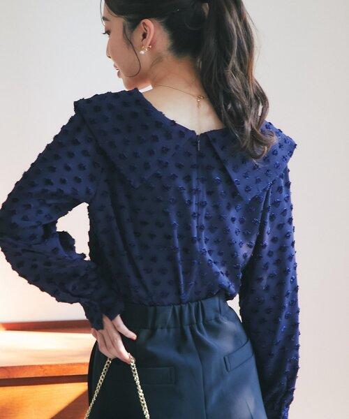 美品　Bluelea ジャガードブラウス　ネイビー　パフスリーブ　フリル　リボン La boutique Bonbon（ラブティックボンボン） ブラウス シャツ 「小顔