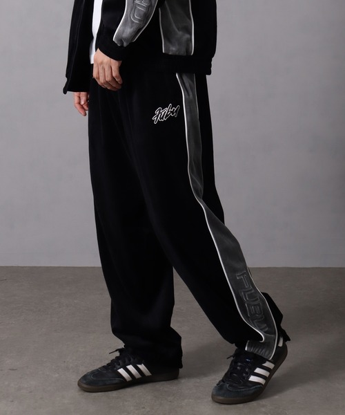 FUBU（フブ） パンツ Velor Track Pants / ベロア トラック パンツ