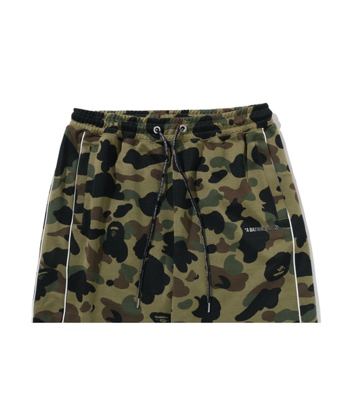 パンツ 1ST CAMO A BATHING APE LOGO RELAXED FIT TRACK SWEATPANTS メンズの画像