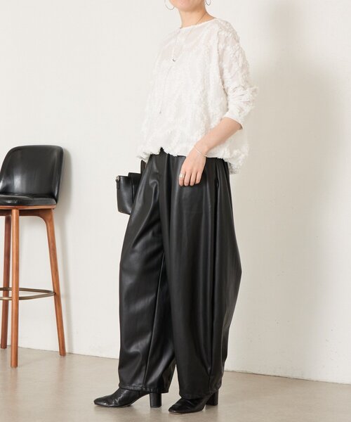 BEARDSLEY（ビアズリー） ワイドパンツ パンツ フェイクレザーバレル
