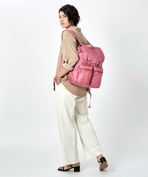 送料込　MODERN FLAP BACKPACK2シルバーピンクC SMART FLAP BACKPACK2ピンクピーコック（バックパック/リュック