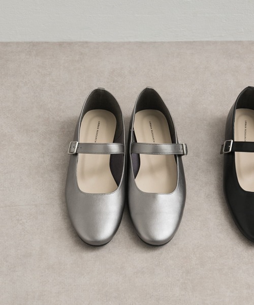 パンプス　24.5㎝　URBAN RESEARCH DOORS  AREZZO Vカットパンプス[DRA4-2HP401]｜URBAN RESEARCH公式ファッション通販