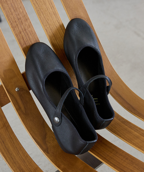 クラウン バレエシューズ パンプス 「CROWN / クラウン」STRAP COURT