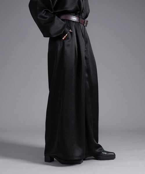 Ellno Loset（エルノロゼット） スラックス ボリュームタックサテン