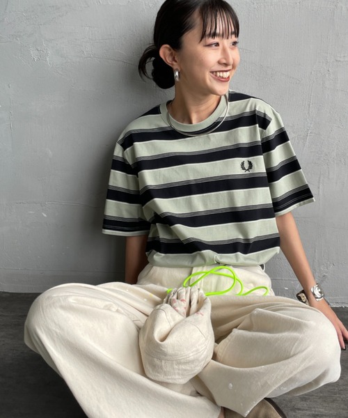 tシャツ 「FRED PERRY/フレッドペリー」 ファインストライプ ワンポイントロゴ刺繍Tシャツ レディース メンズの画像