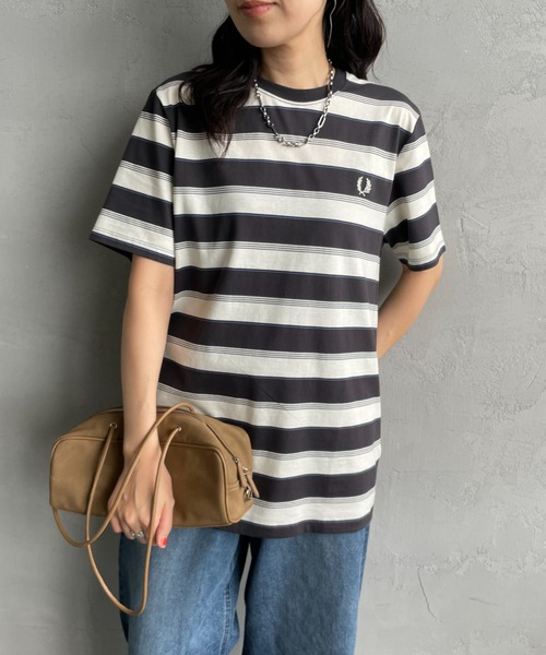 tシャツ 「FRED PERRY/フレッドペリー」 ファインストライプ ワンポイントロゴ刺繍Tシャツ レディース メンズの画像