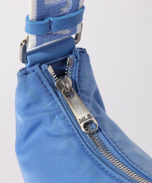 ☆MLB☆MULTI POCKET CARGO BAG ショルダーバッグ 韓国発 大人気 Multi Pocket Cargo Bag NEW YORK YANKEES - MLB KOREA