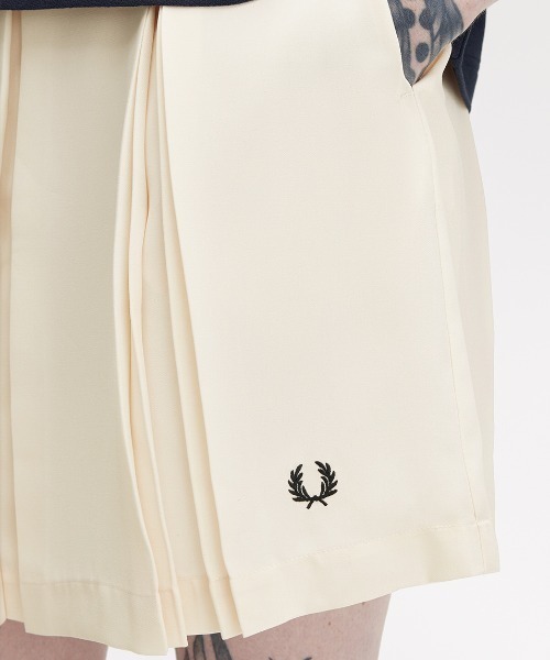 FRED PERRY プリーツスカート サイズ10 ホワイト FRED PERRY スカート Pleated Tennis Skirt／プリーツテニス