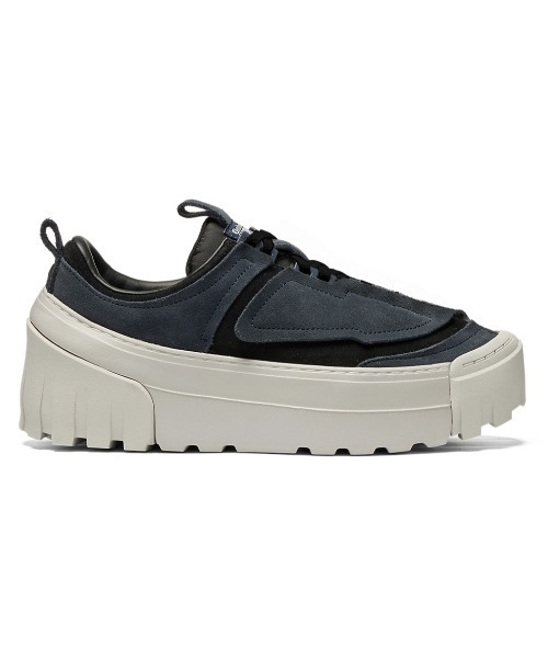国内直営**onitsuka tiger**オニツカタイガー CHUNKY RUNNER LO Onitsuka Tiger スニーカー CHUNKY RUNNER LO / チャンキー
