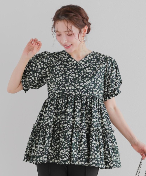 【週末限定】今期新作　fitmore小花柄Vネックティアードトップス　ネイビー Fit more 小花柄パフスリーブVネックティアードトップス