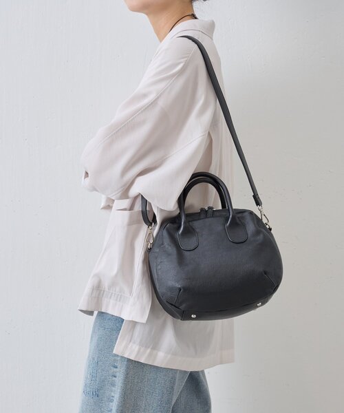 【美品】ビアズリー　ラウンドミニボストンバック　シルバー　ショルダーバック ラウンドミニボストンバック（ボストンバッグ）｜BEARDSLEY