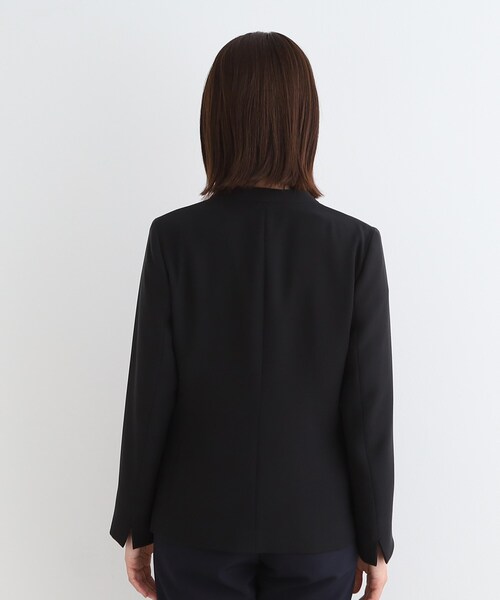 【美品】INDIVI ノーカラー ストレッチ 洗える セットアップスーツ INDIVI スーツ 「洗える／定番スーツ」ストレッチノーカラー