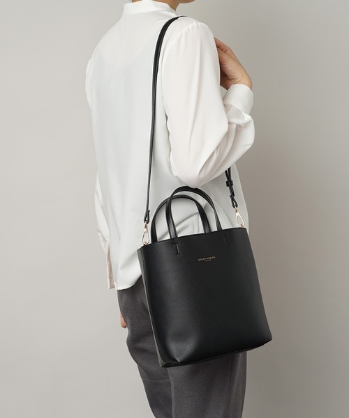 LAURA ASHLEY（ローラアシュレイ） ショルダーバッグ バッグ LAURA