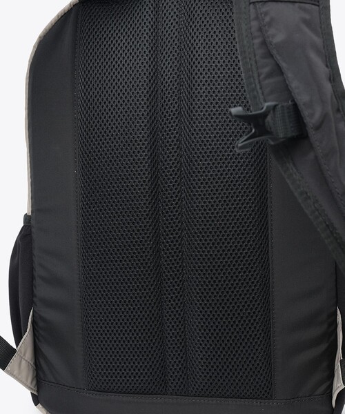 コロンビア デイバック リュック 撥水 Columbia／グレートスモーキーガーデン 18L バックパック（リュック）PC収納（13インチ対応）／コロンビア | Columbia | 15