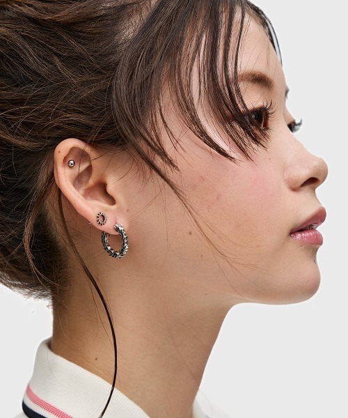 【FRED PERRY】リース ピアス FRED PERRY ピアス Laurel Wreath Earrings／ローレルリース