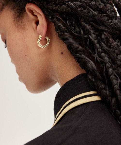 FRED PERRY（フレッドペリー） ピアス Laurel Wreath Mini Earrings