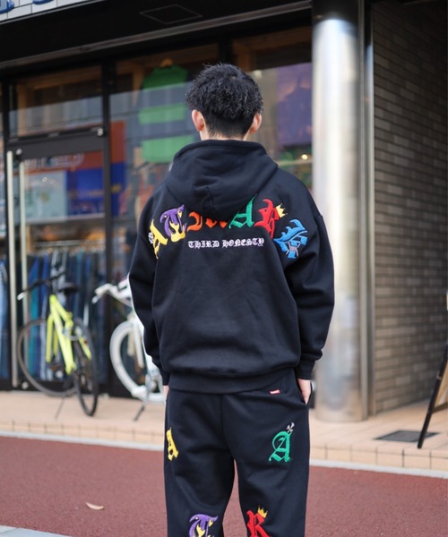 ATMARK パーカー 「3サイズ展開 / UNISEX 」ATMARKサガラ刺繍ジップ