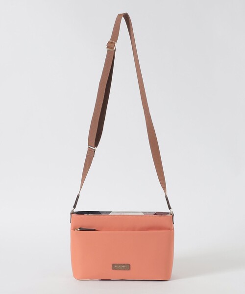 BLUE LABEL CRESTBRIDGE（ブルーレーベルクレストブリッジ