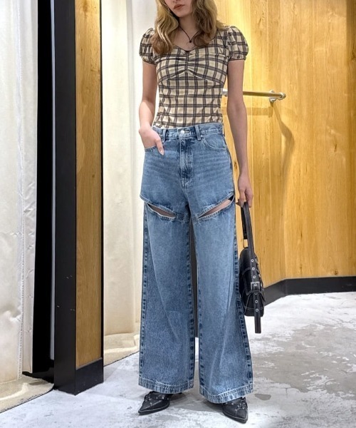SLY スライ J/W HOLE TUCK PT デニムパンツ セール】J/W HOLE TUCK PT ジャスト ウエスト ホール タック