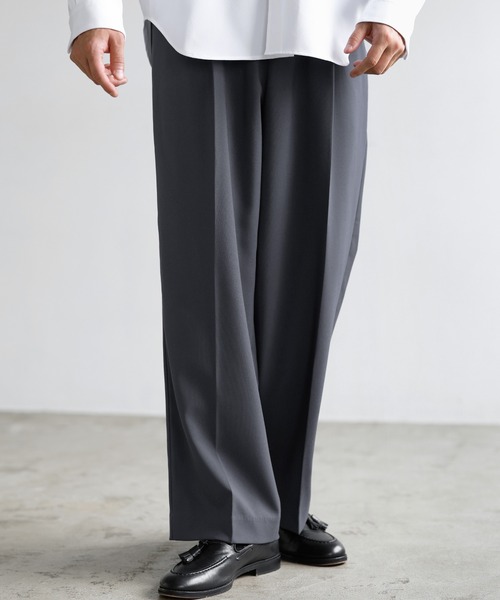 SPU（スプ） スラックス 防シワ・ストレッチ/セミワイドシルエット